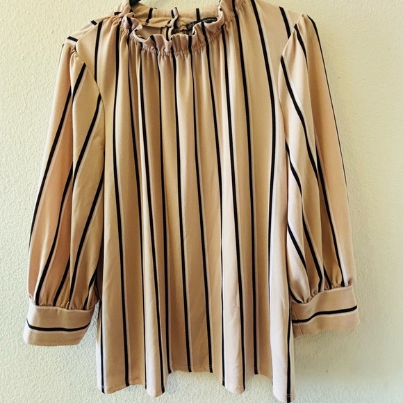Adrianna Papell Black and Pink Blouse with Puff Sleeves - Picture 1 of 5
